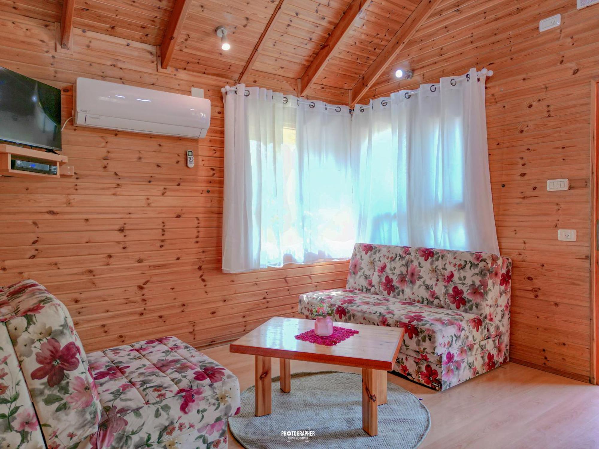 The Wooden Rose Cabins Bezet Oda fotoğraf